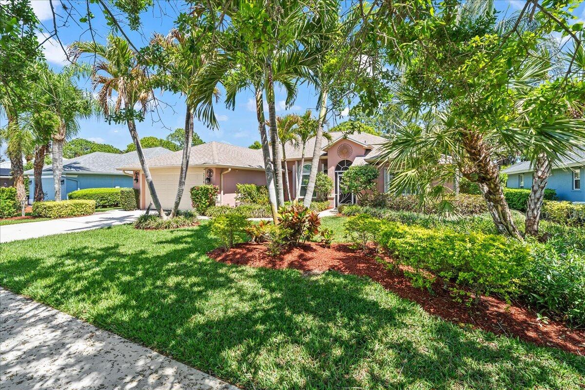 SAWGRASS LAKES CRANE POINTE - Residential