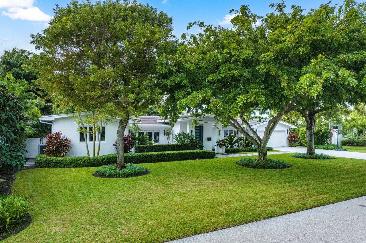 IDA LAKE TERRACE - Residential