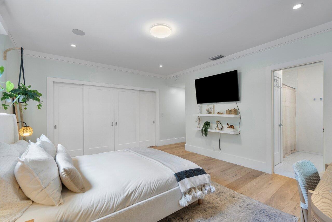 IDA LAKE TERRACE - Residential