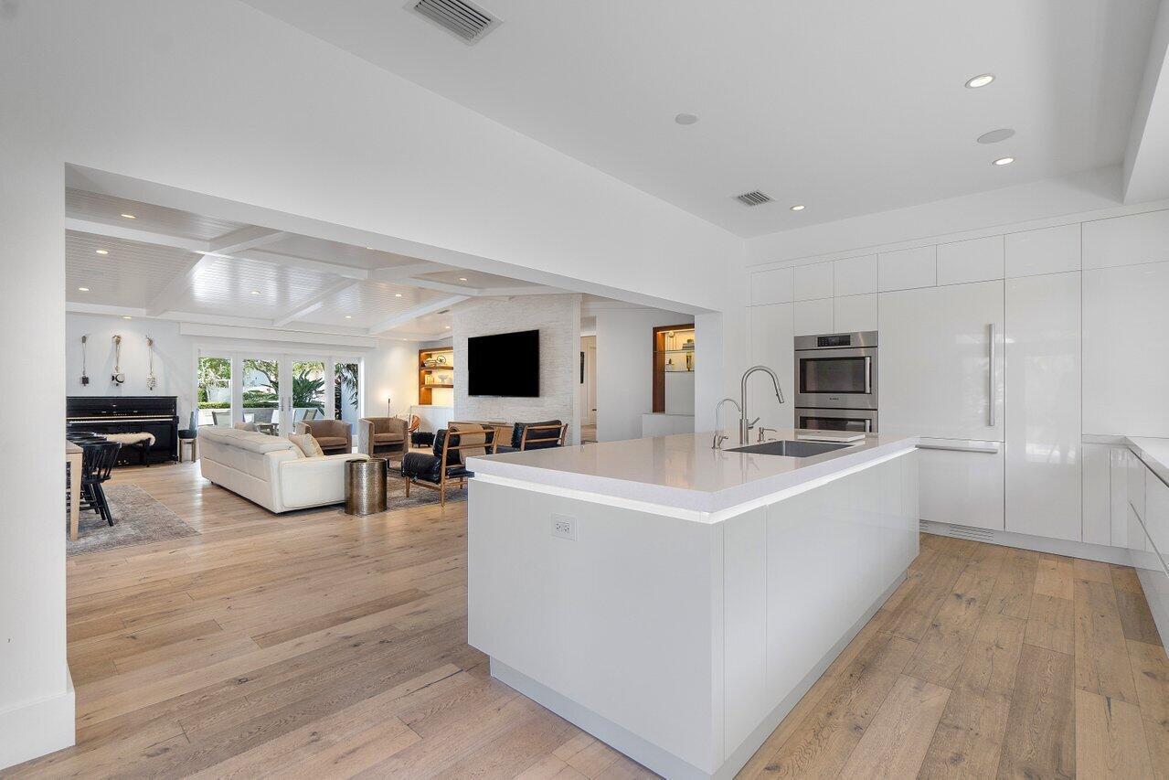 IDA LAKE TERRACE - Residential