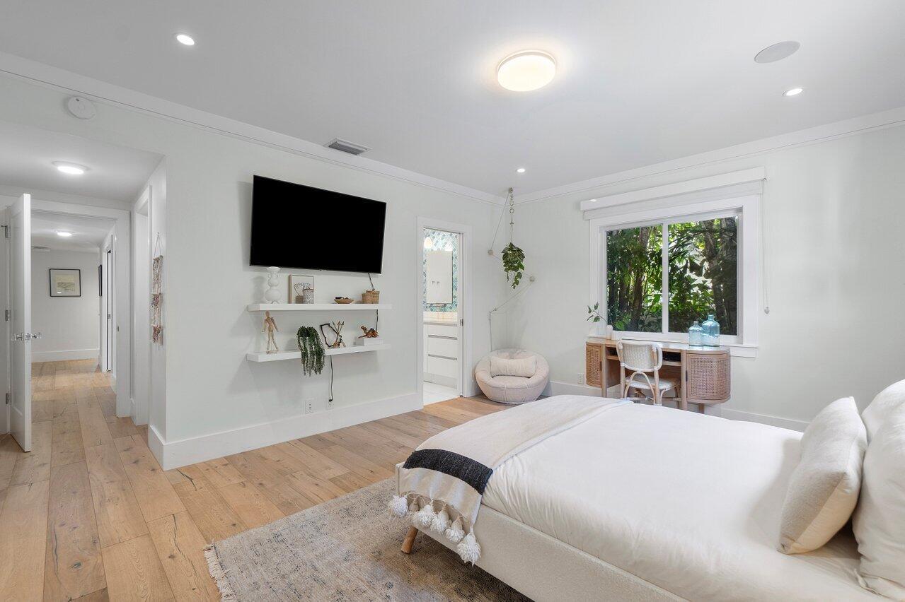 IDA LAKE TERRACE - Residential