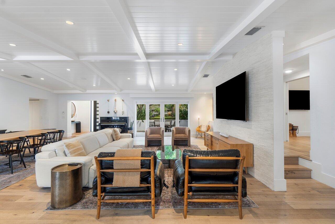 IDA LAKE TERRACE - Residential