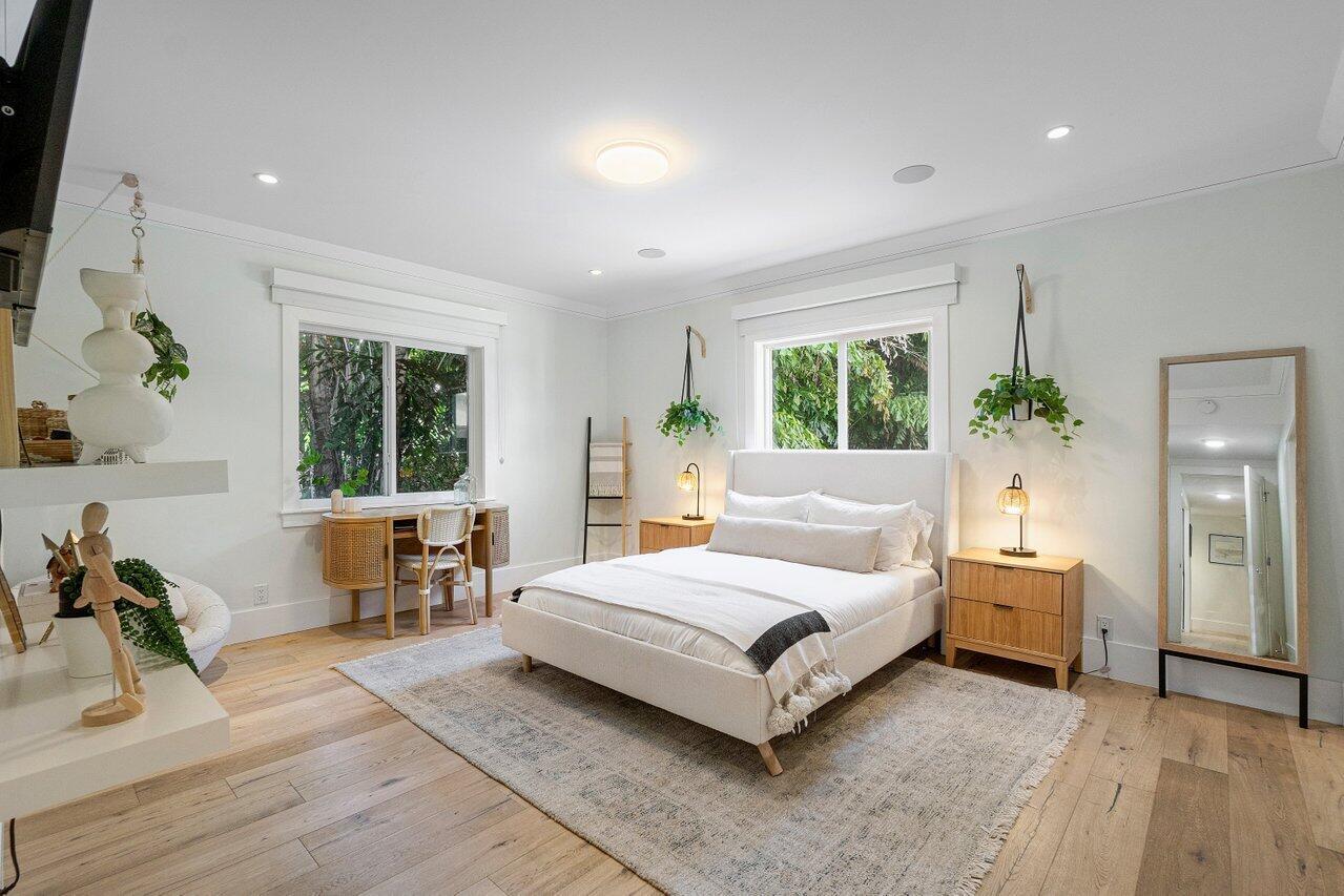 IDA LAKE TERRACE - Residential