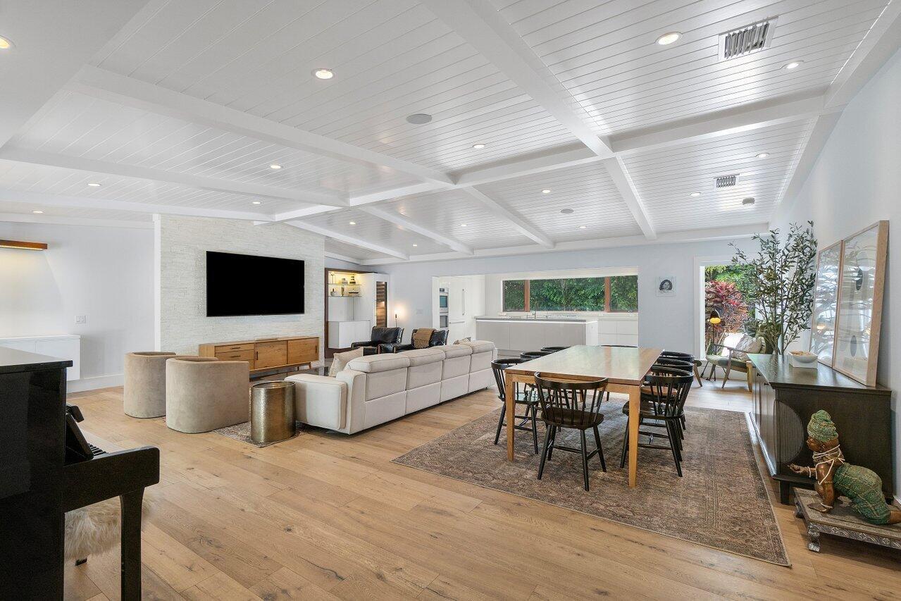 IDA LAKE TERRACE - Residential