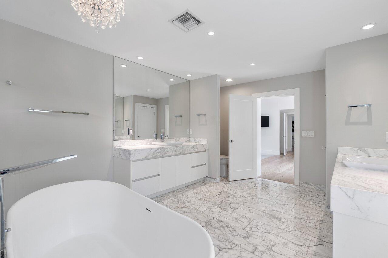 IDA LAKE TERRACE - Residential