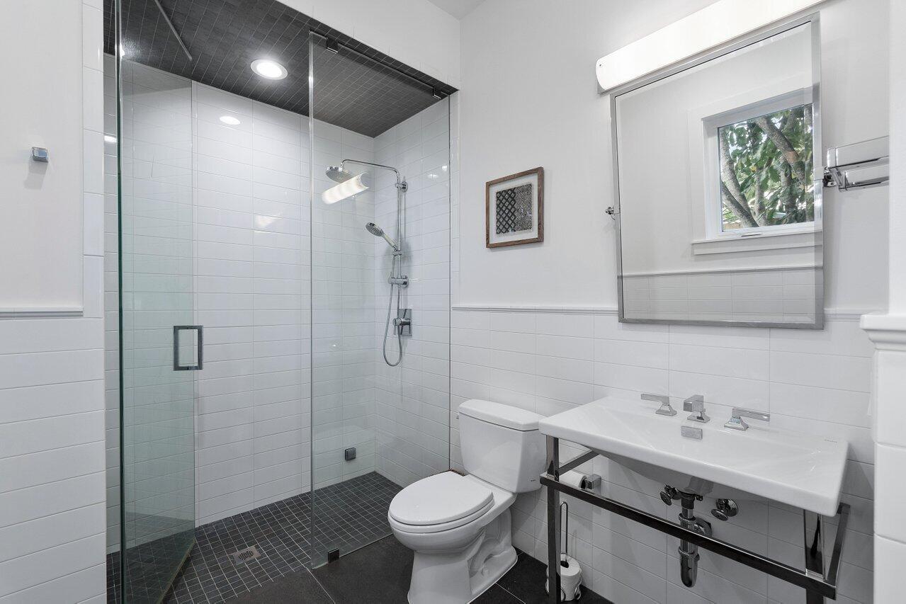 IDA LAKE TERRACE - Residential