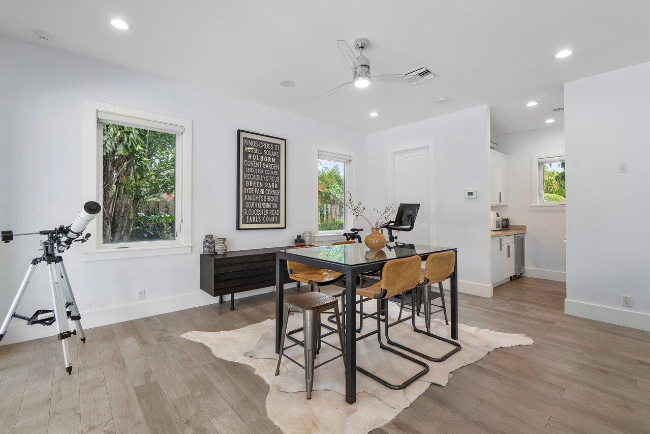 IDA LAKE TERRACE - Residential