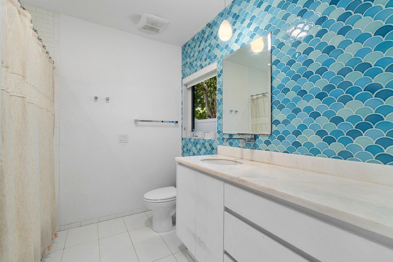 IDA LAKE TERRACE - Residential