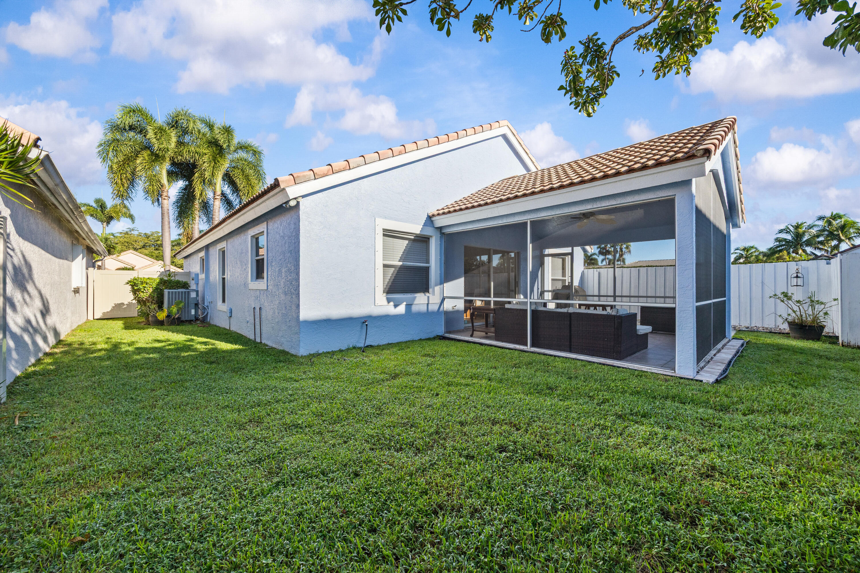 WELLINGTONS EDGE PAR 77 PH 1 - Residential