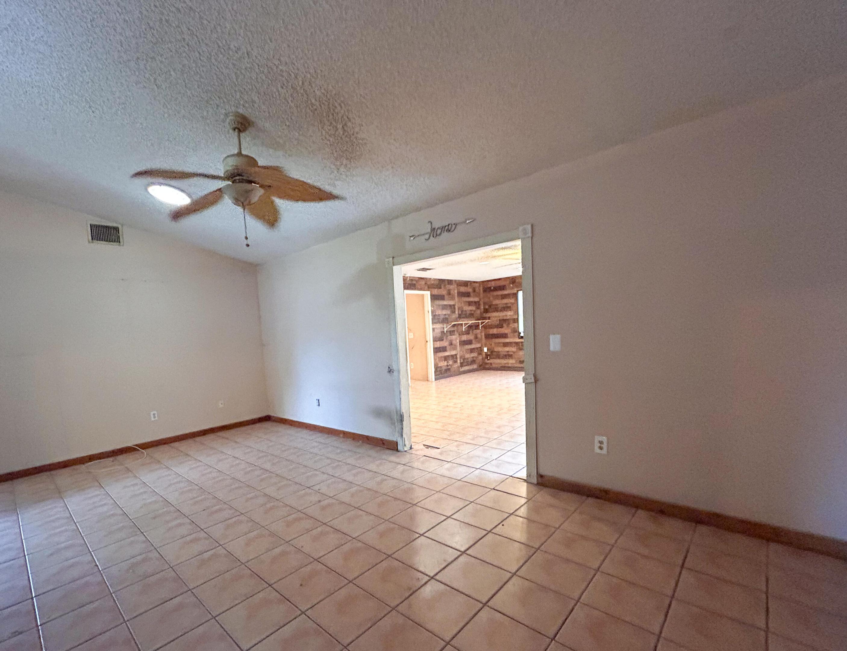 PORT ST LUCIE SECTION 19 - Residential