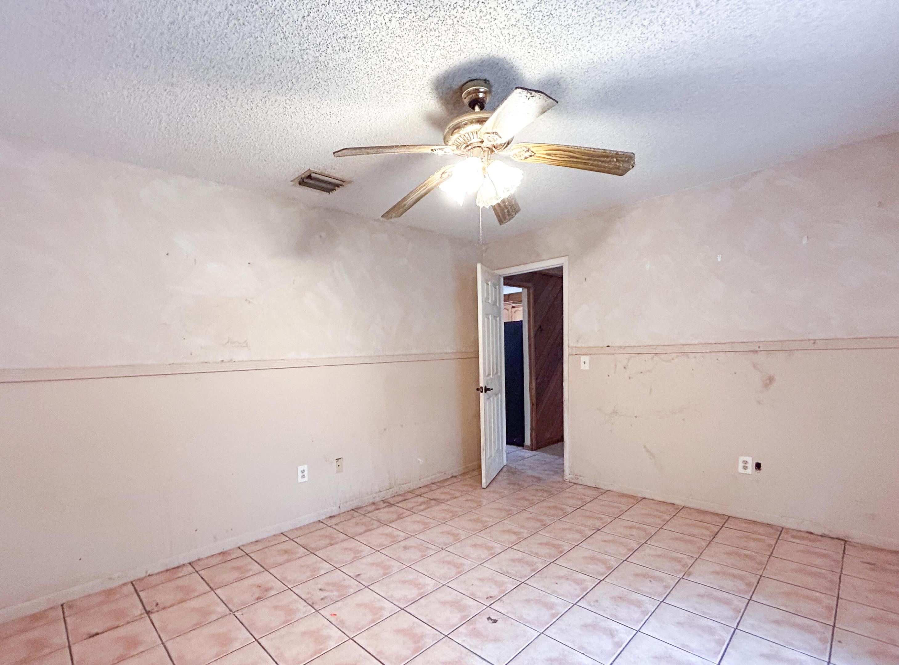 PORT ST LUCIE SECTION 19 - Residential