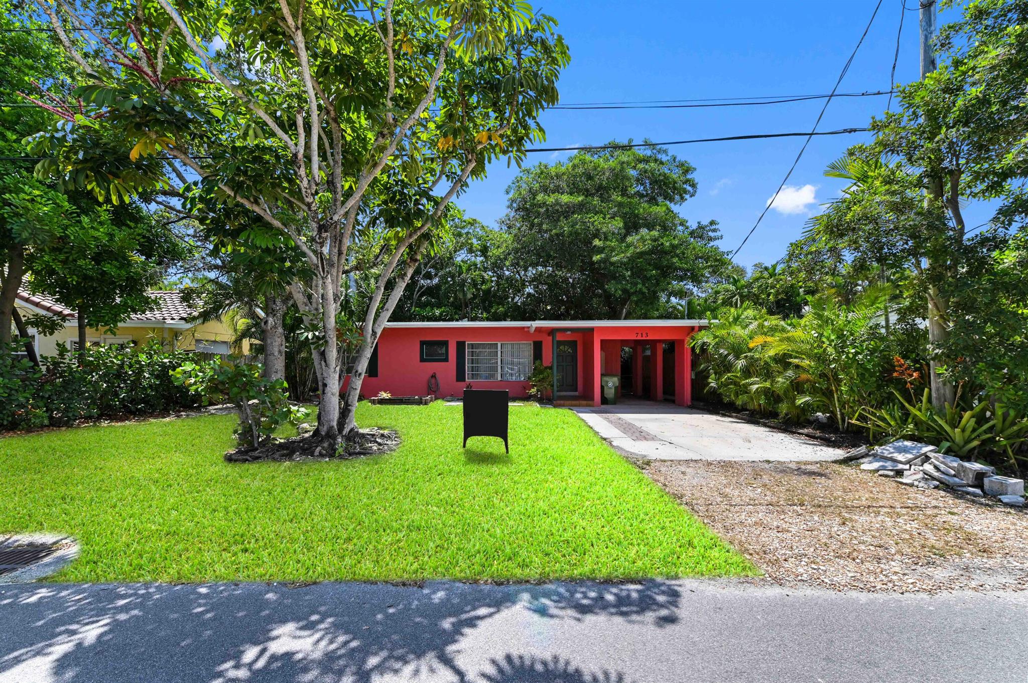 713 NE 17th Terrace