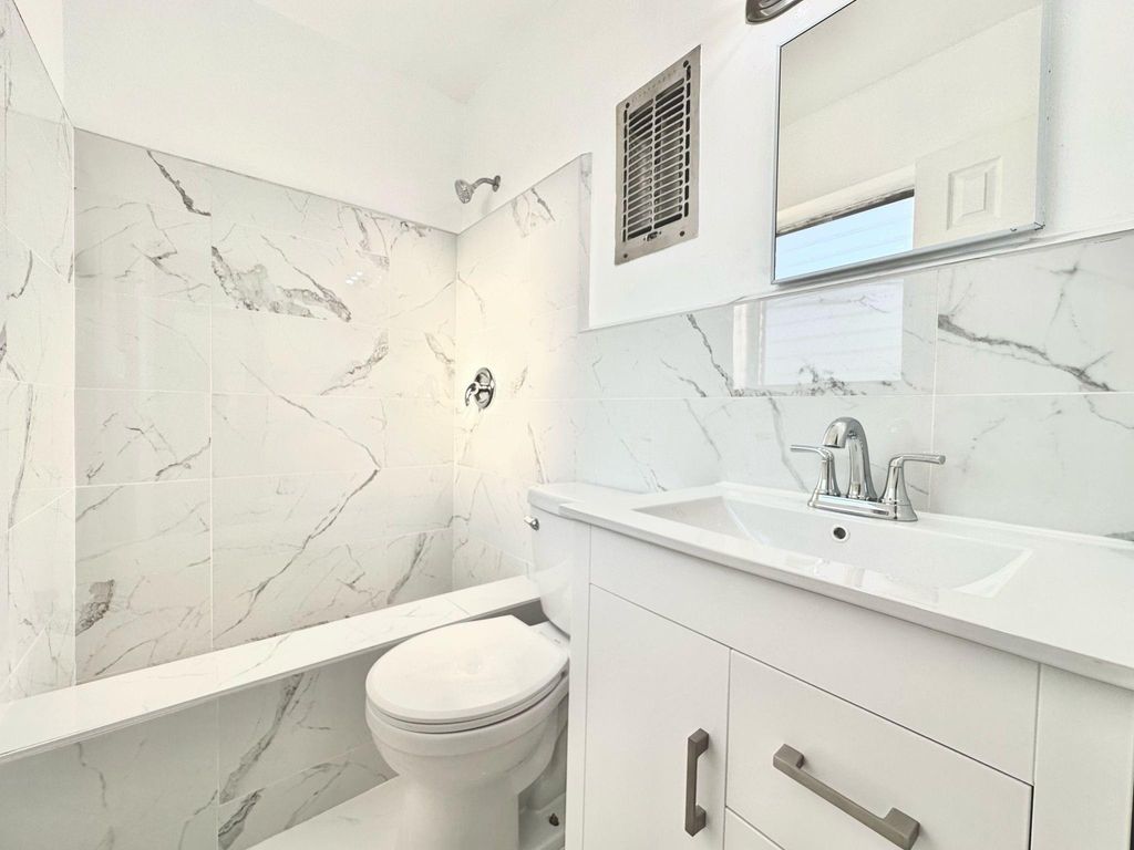 Photo of 3312 SE 5th Street #4, Pompano Beach, FL 33062 (MLS # F10486984)