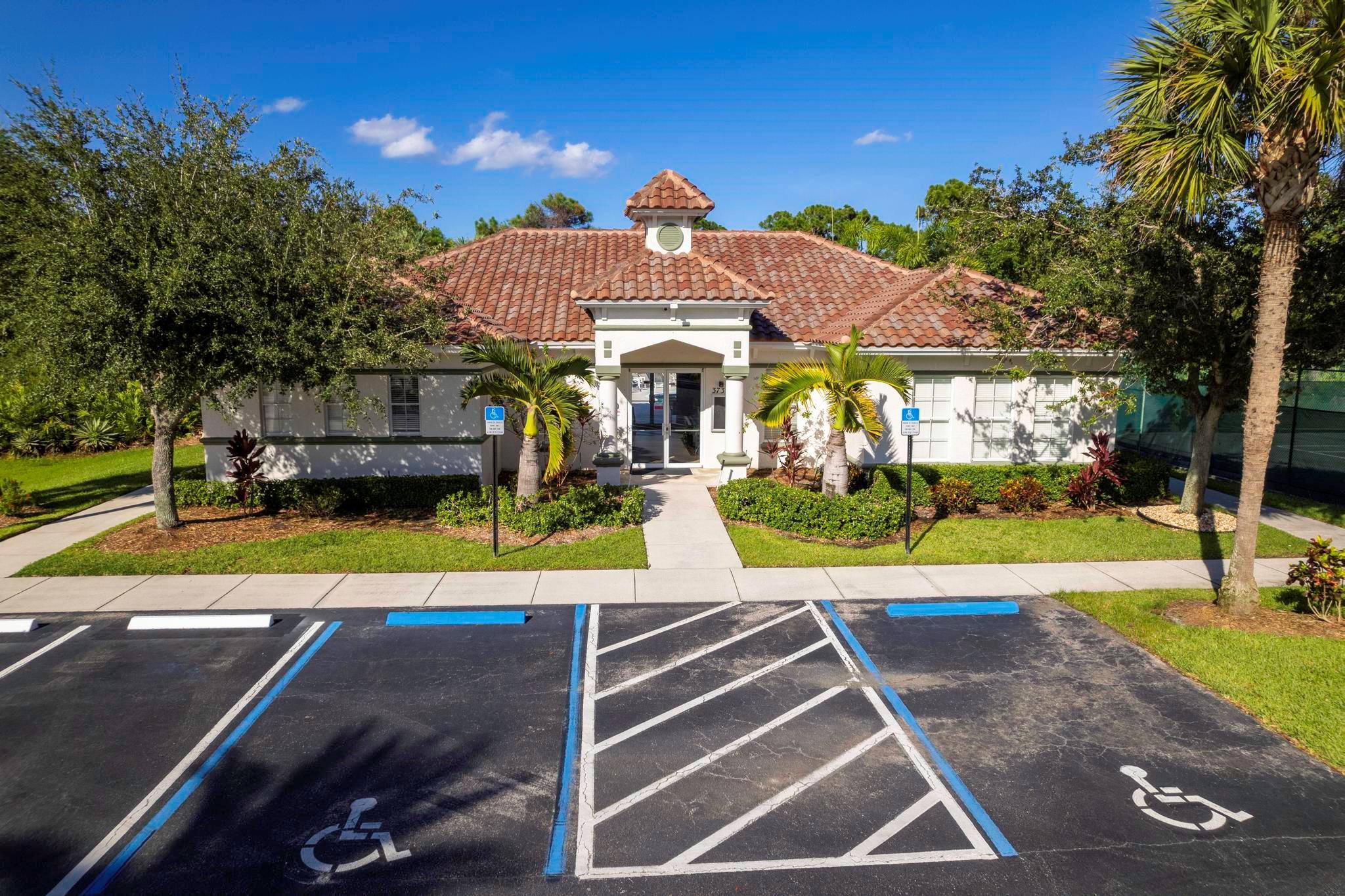 JENSEN BEACH COUNTRY CLUB - Residential Lease