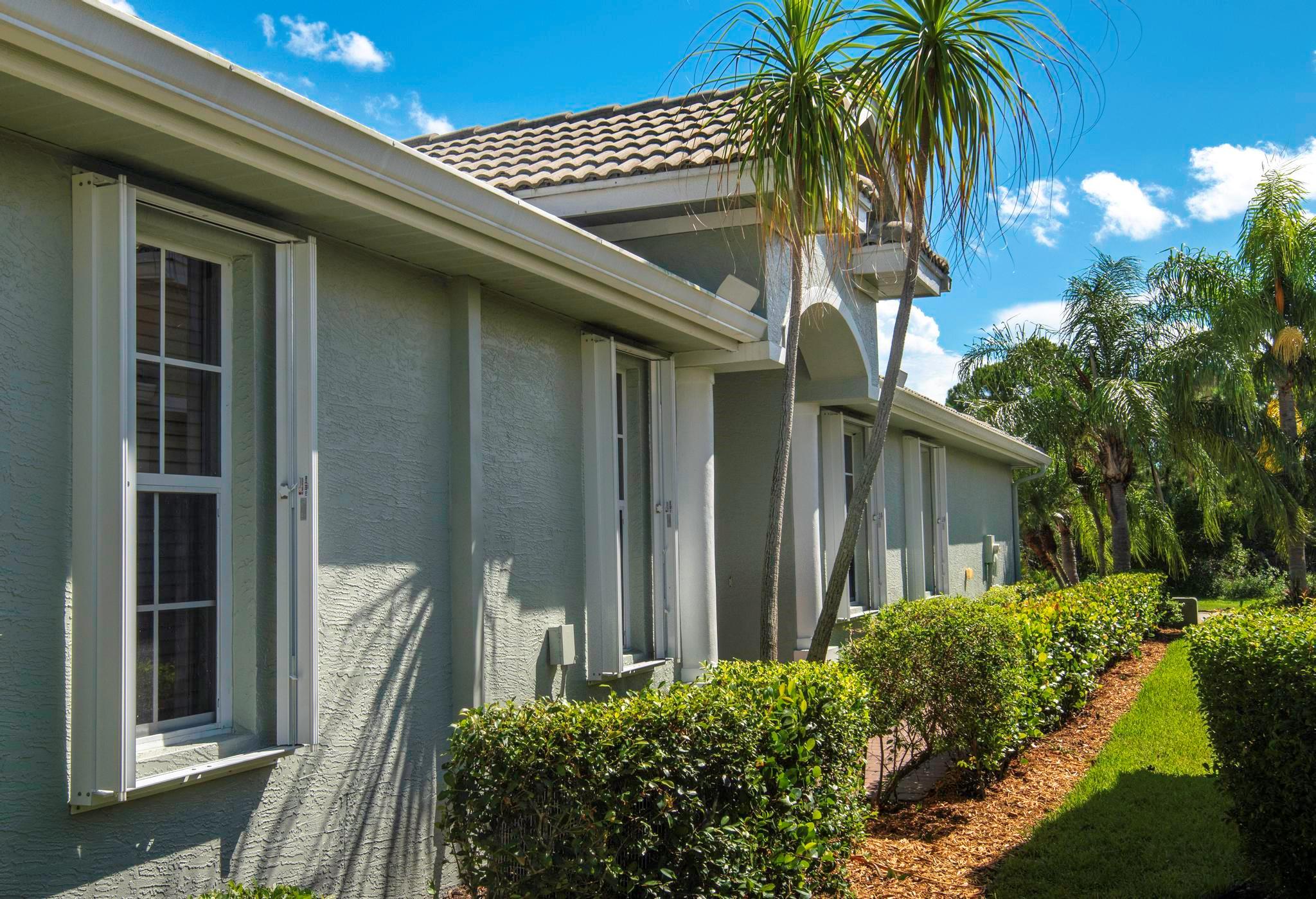 JENSEN BEACH COUNTRY CLUB - Residential Lease