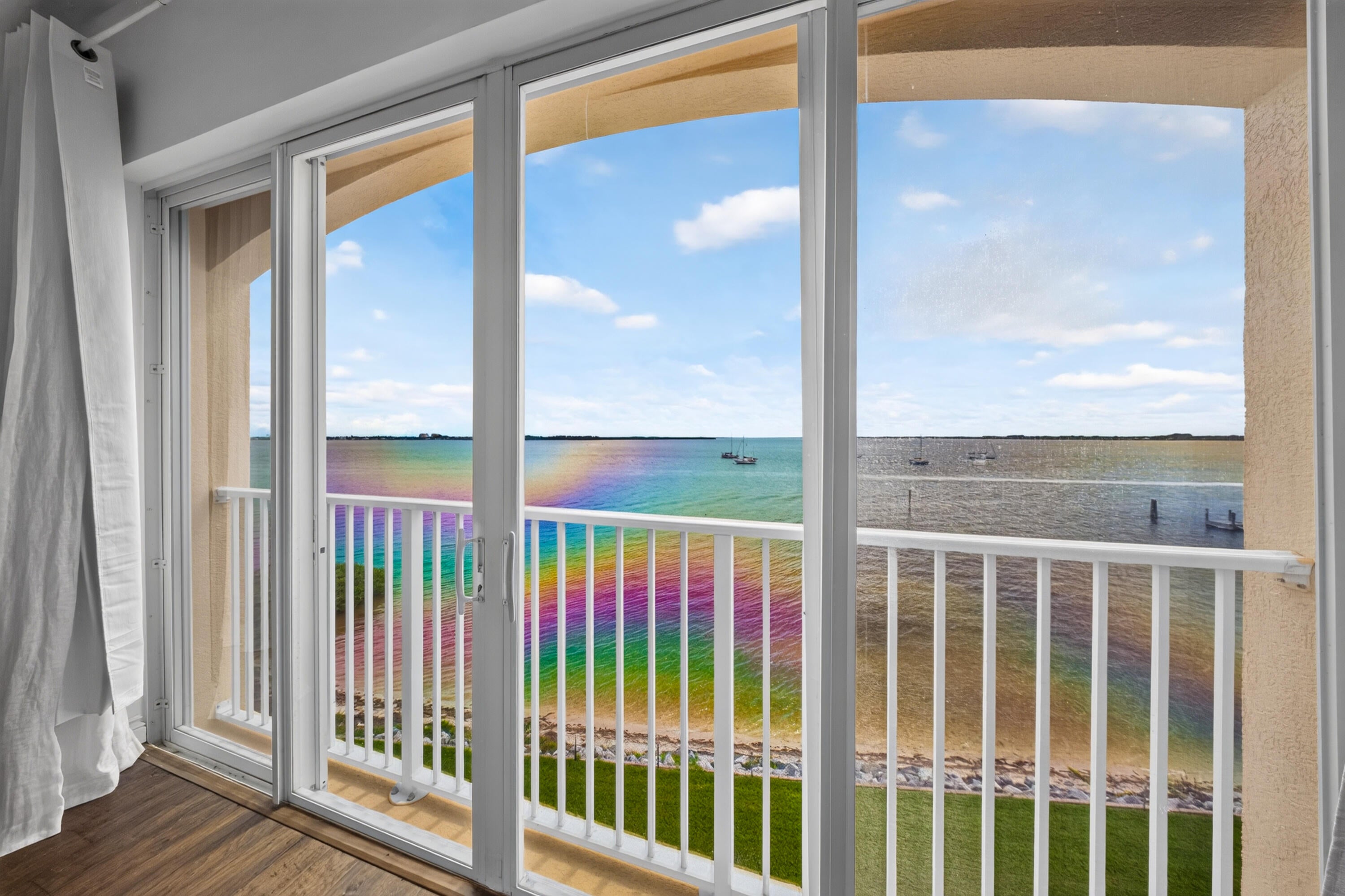 30 Harbour Isle Drive W PH02