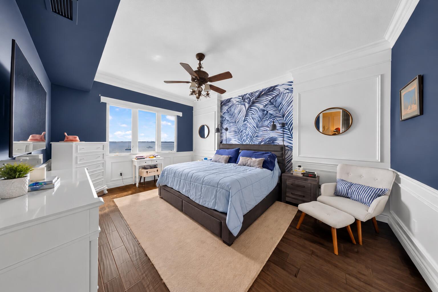 30 Harbour Isle Drive W PH02