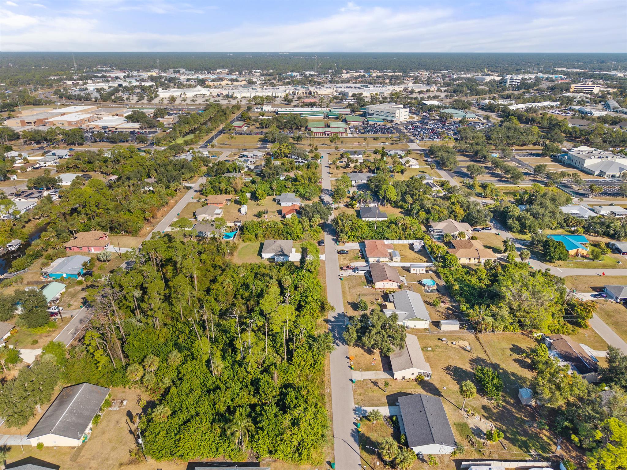 PORT CHARLOTTE - Land