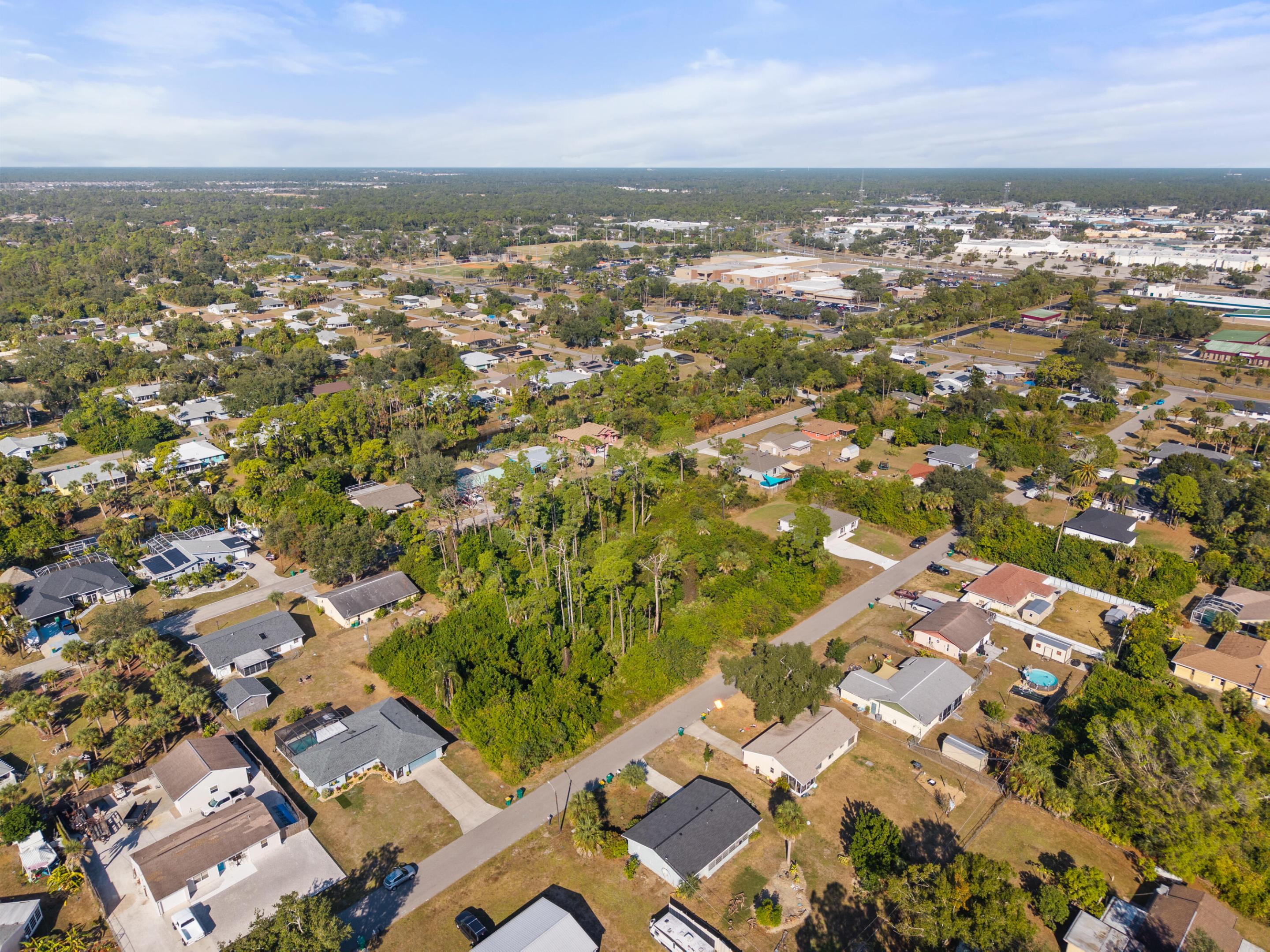 PORT CHARLOTTE - Land