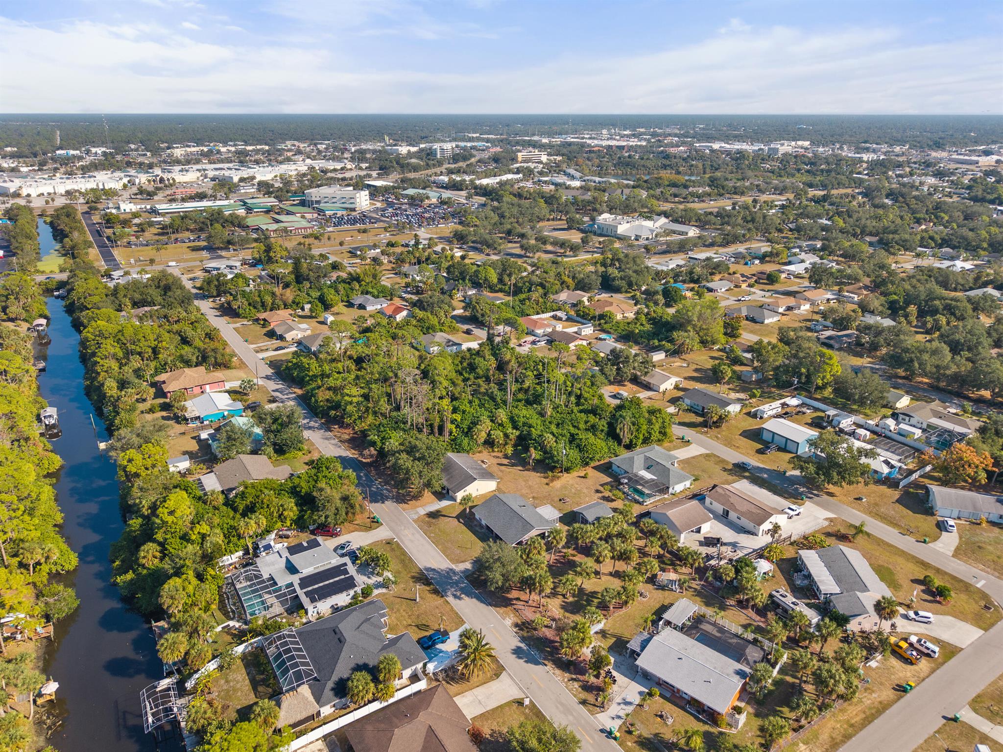 PORT CHARLOTTE - Land