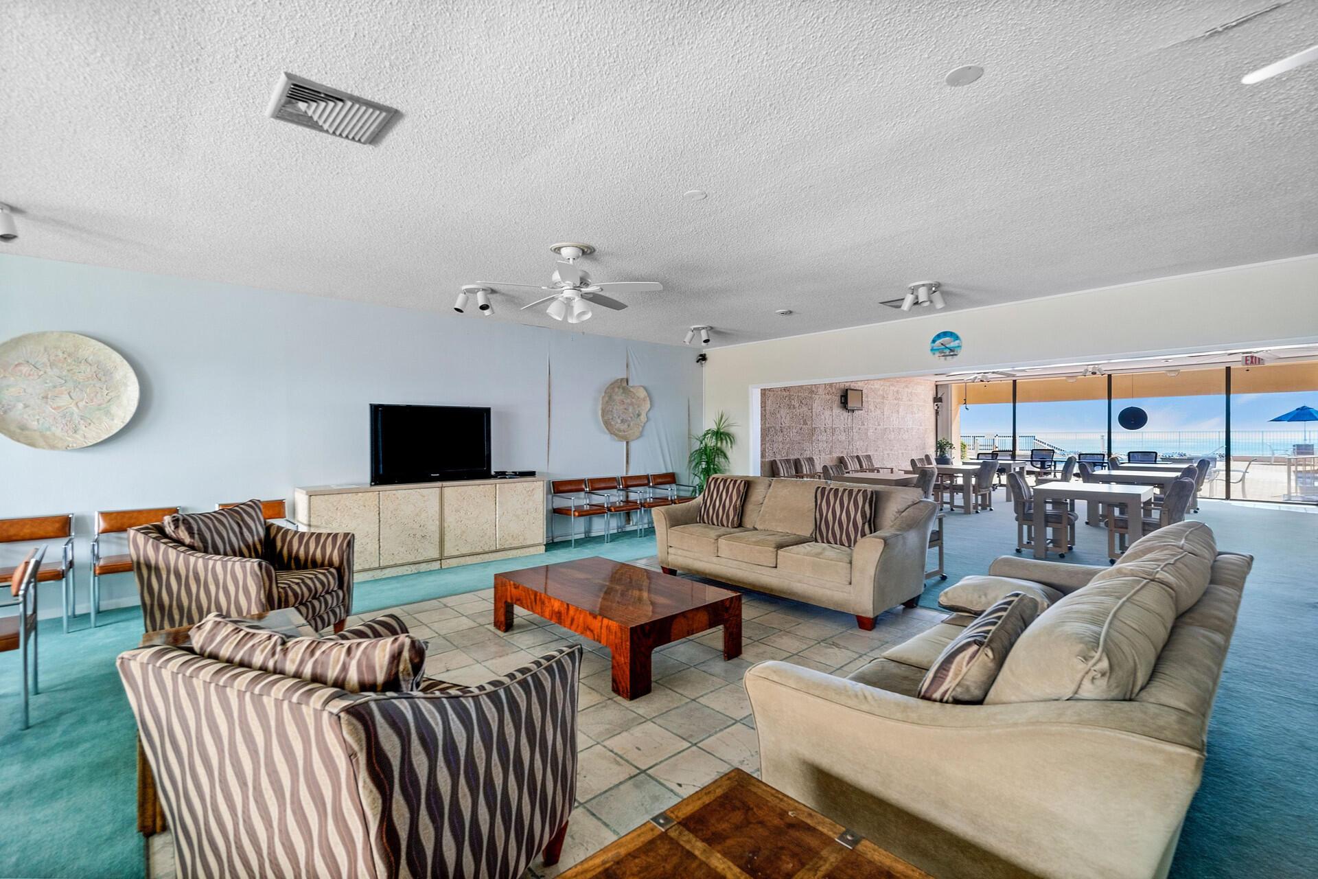 LE CHATEAU ROYAL CONDO - Residential Lease