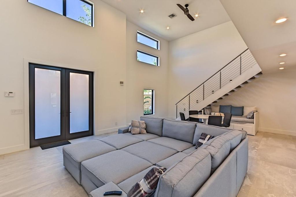 Photo of 1955 NE 4th Street #2, Deerfield Beach, FL 33441 (MLS # R10992589)