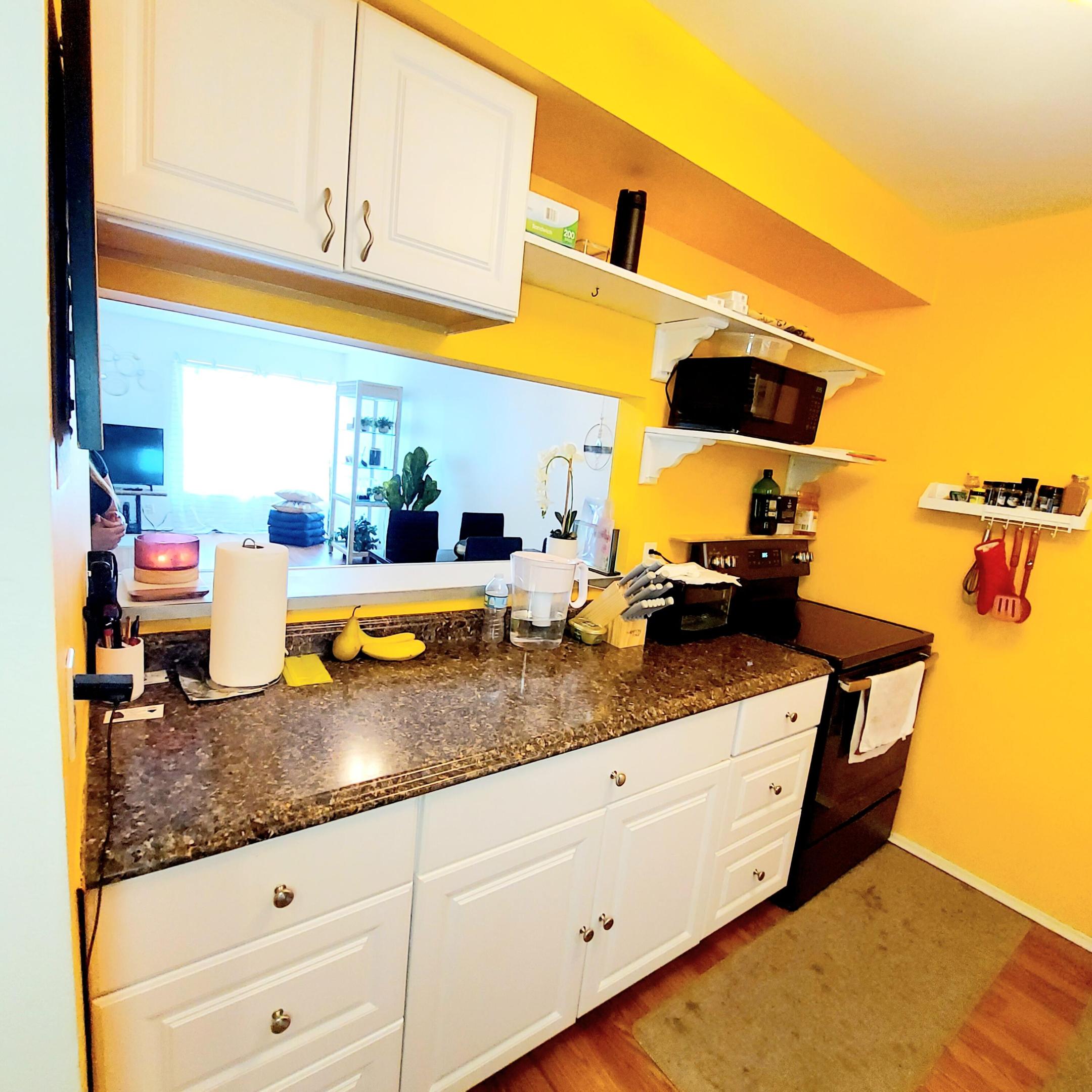 GREENWAY VILLAGE SO COND TWO PT OF TR B GOLF EST ( - Residential