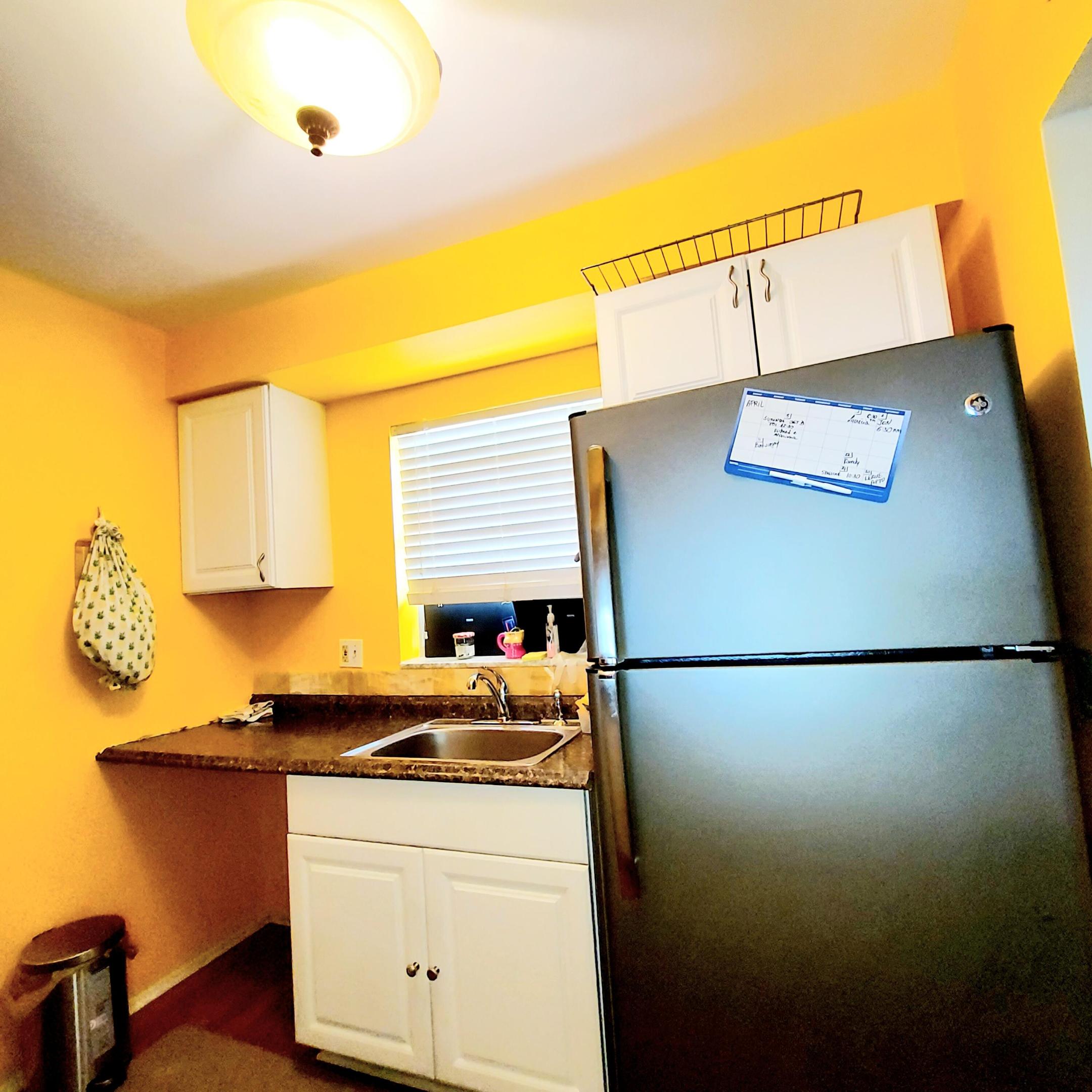 GREENWAY VILLAGE SO COND TWO PT OF TR B GOLF EST ( - Residential