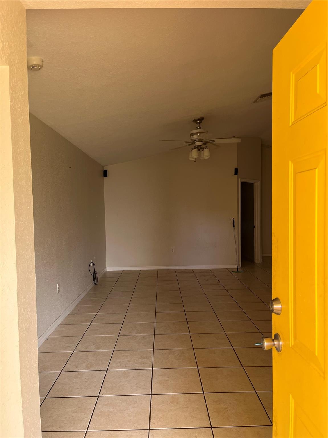 Treasure Island Un 02 - Residential Lease