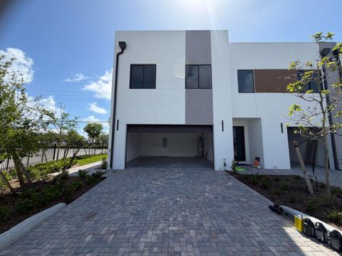 120 NW 15th Place 1548 Pompano Beach FL 33060