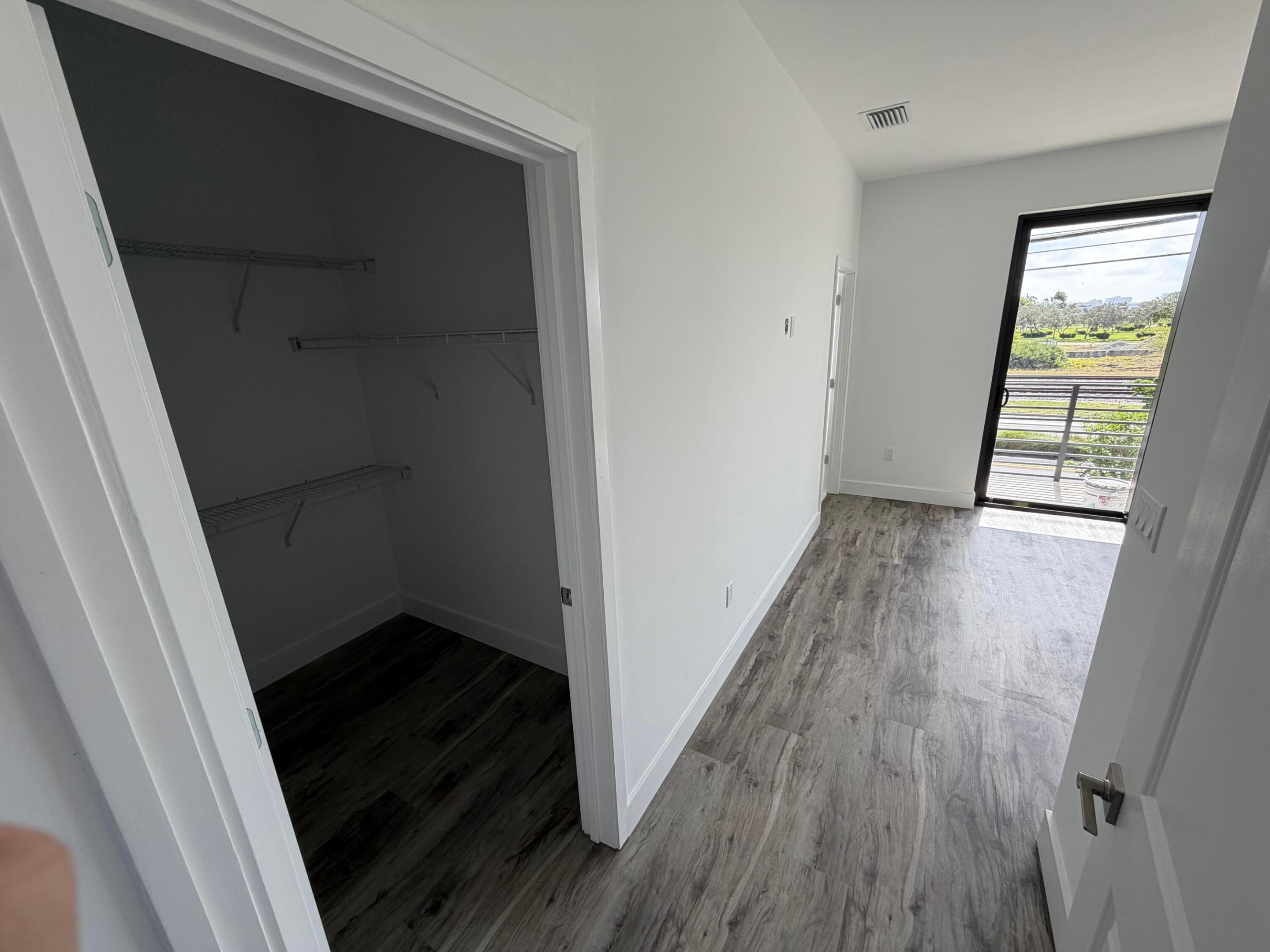 POMPANO TERRACE - Residential