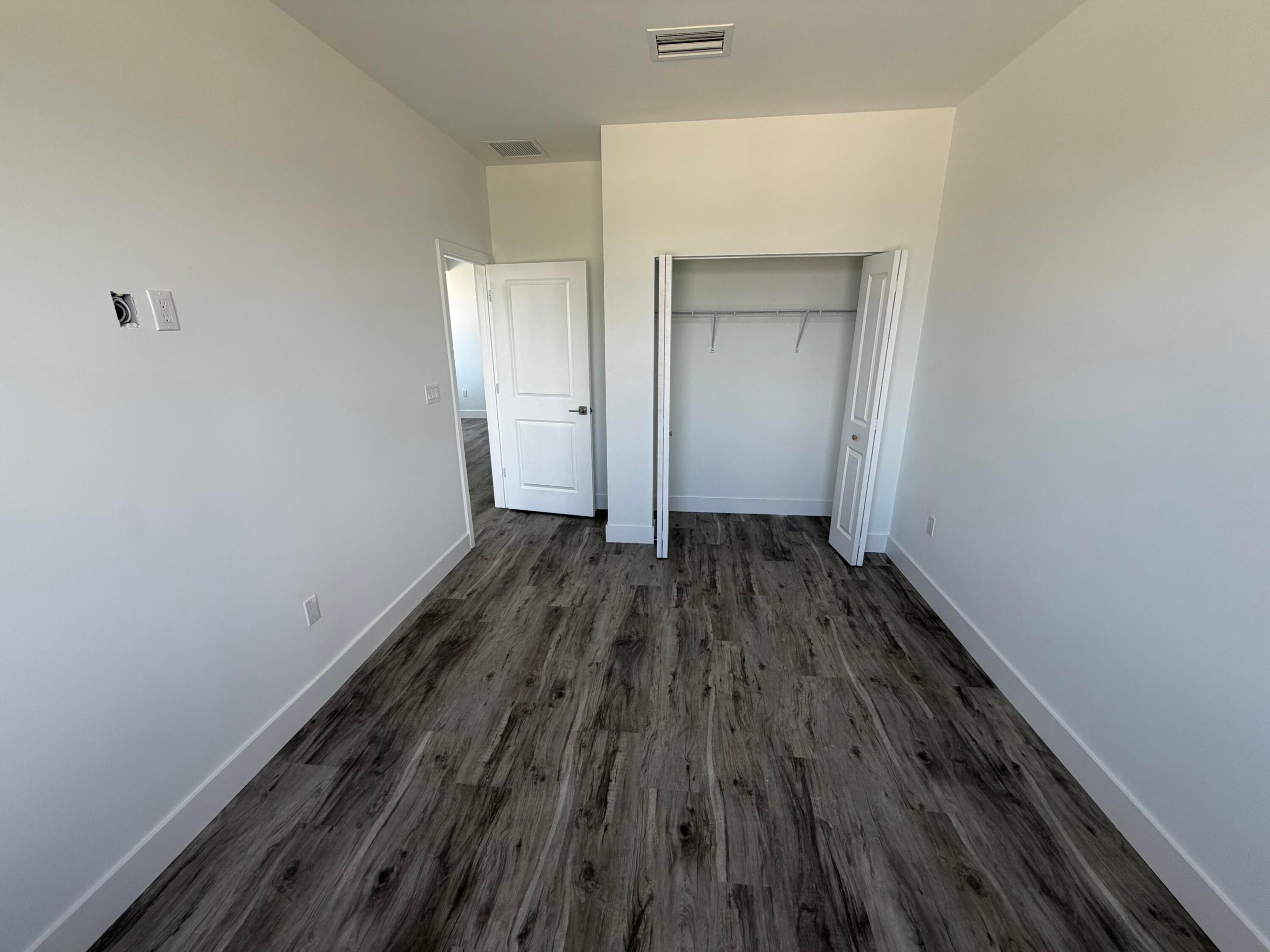 POMPANO TERRACE - Residential