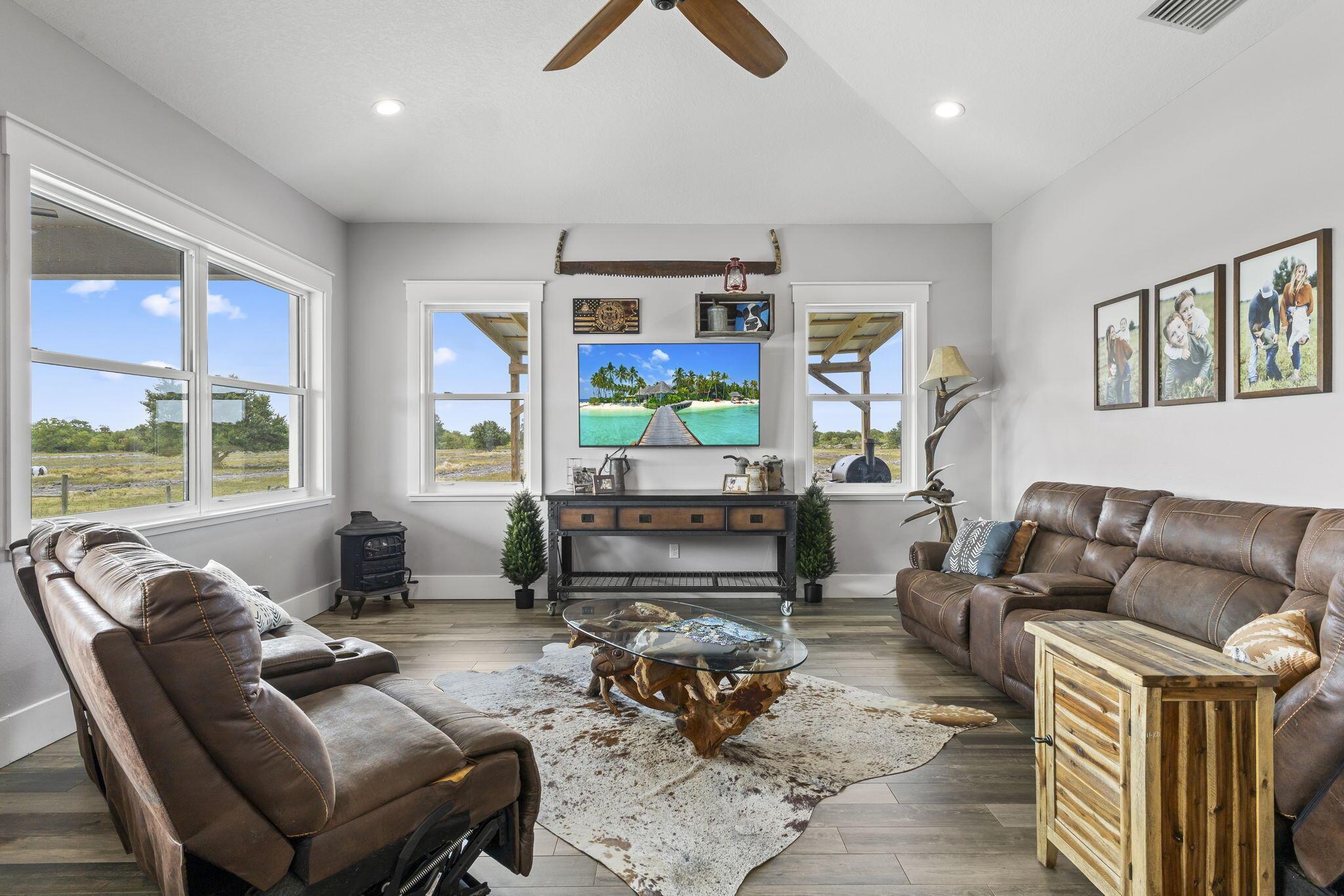 Acreage - Residential