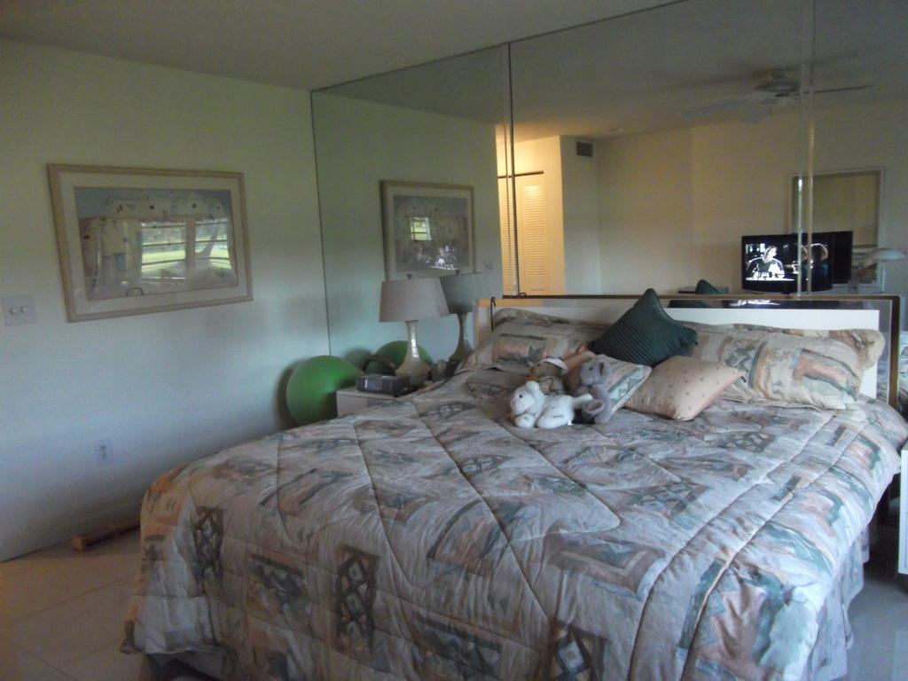 FAIRWAYS OF BOCA LAGO CON - Residential Lease