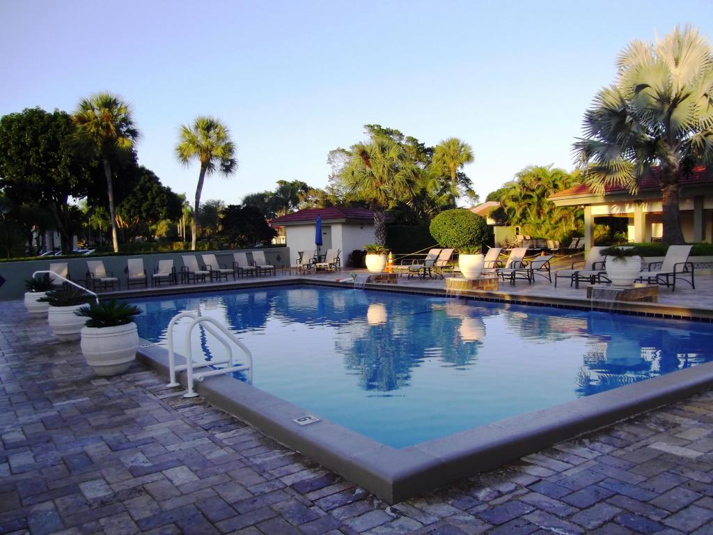 FAIRWAYS OF BOCA LAGO CON - Residential Lease