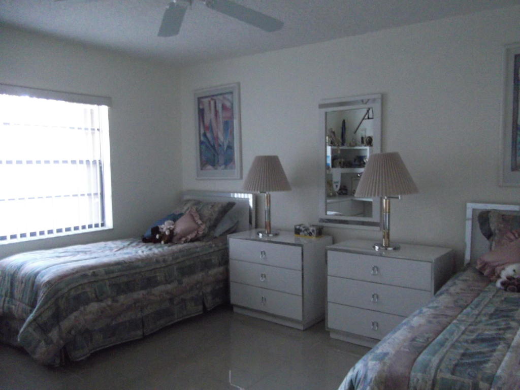 FAIRWAYS OF BOCA LAGO CON - Residential Lease