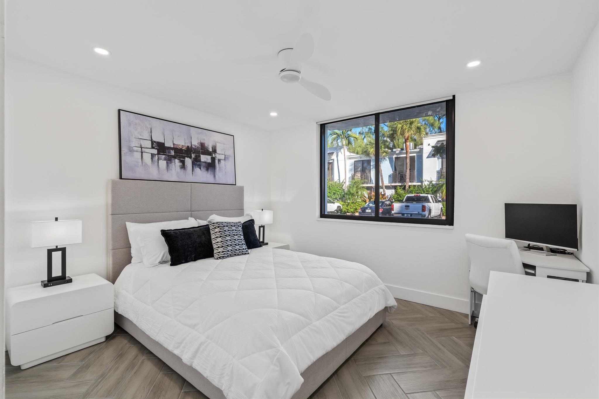 OCEANAGE CONDO - Residential