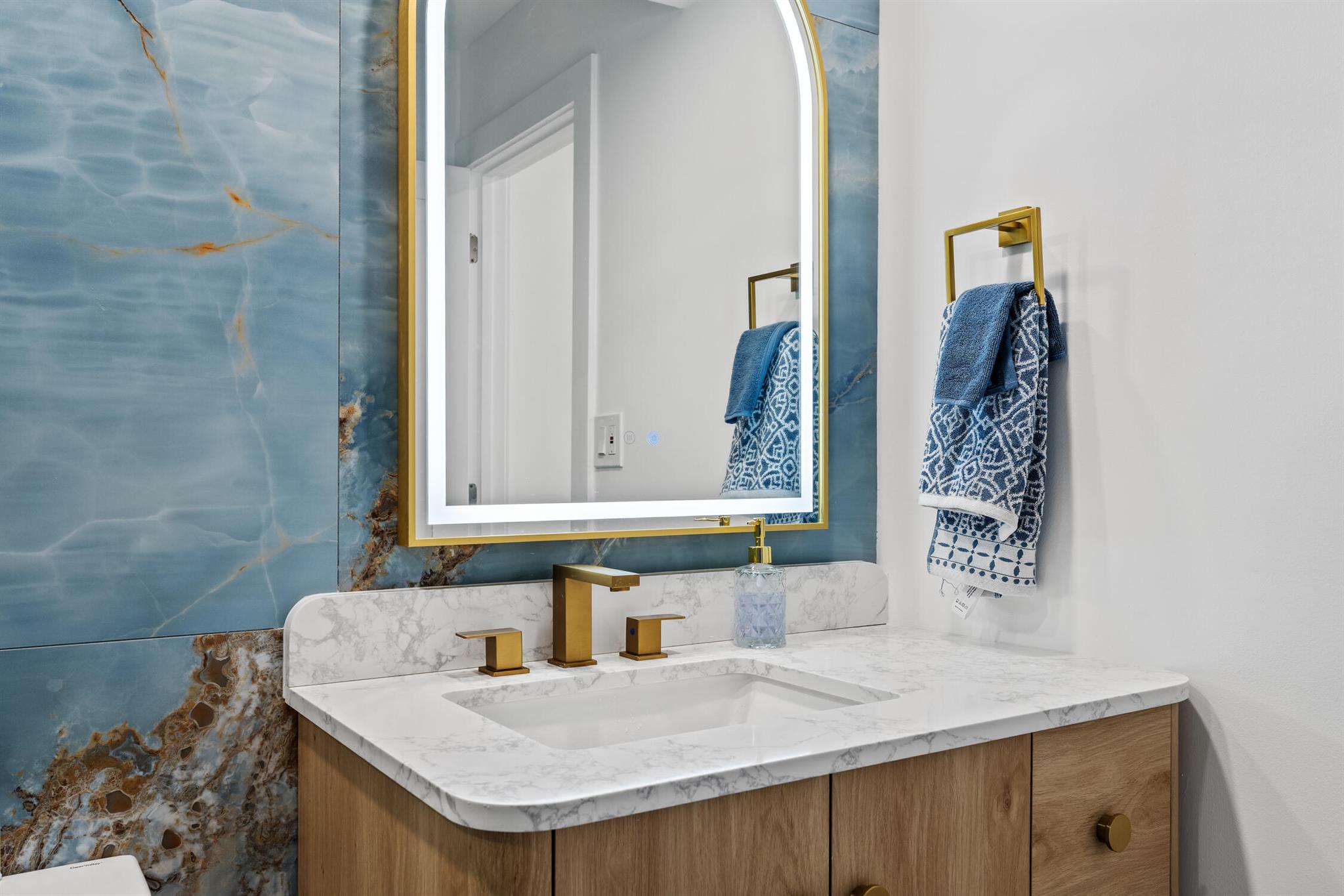 OCEANAGE CONDO - Residential