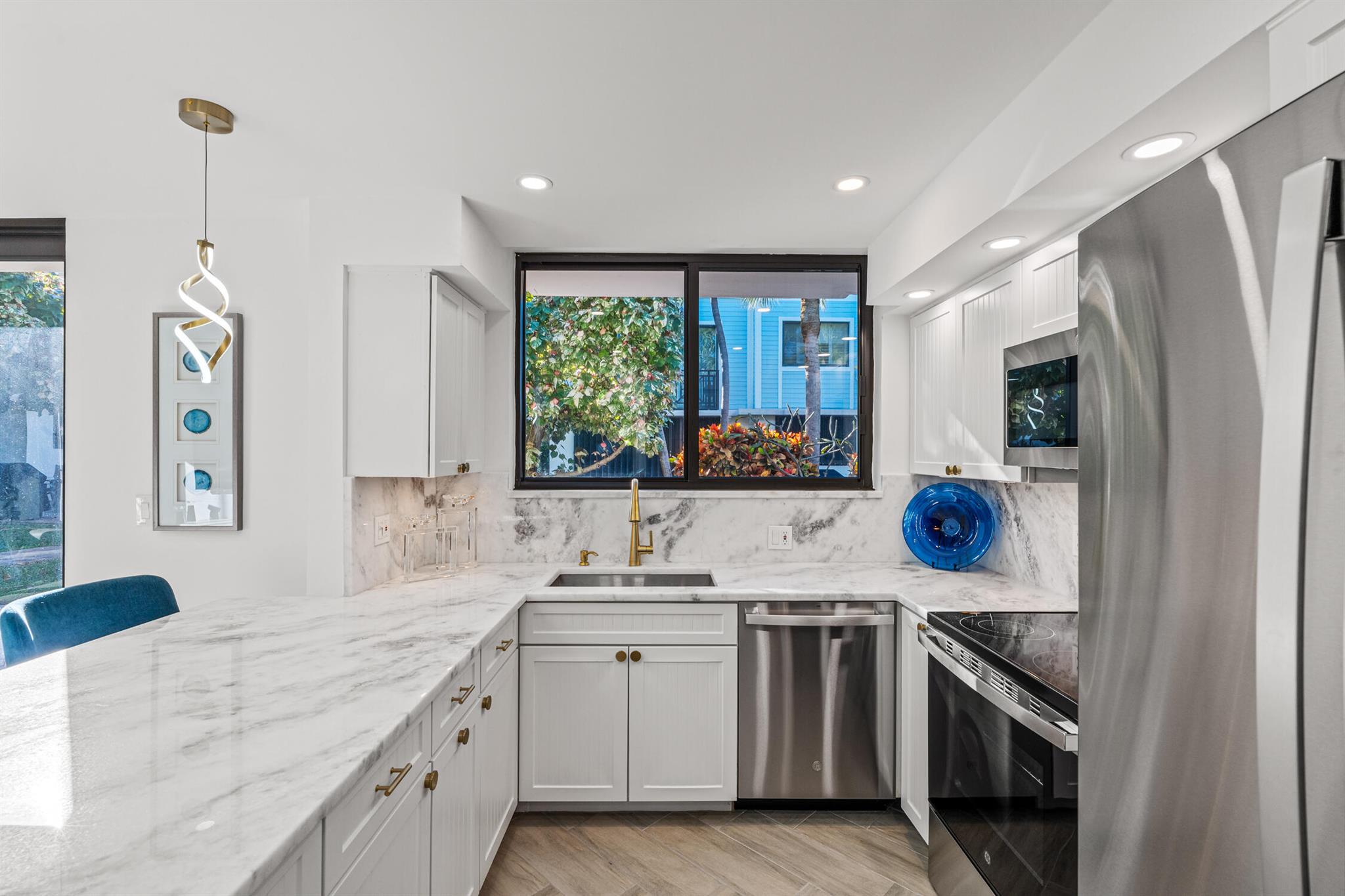 OCEANAGE CONDO - Residential