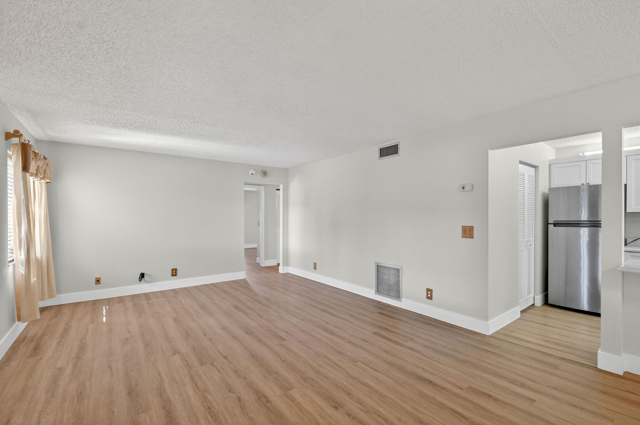 PINE RIDGE AT HAVERHILL CONDO - Residential Lease