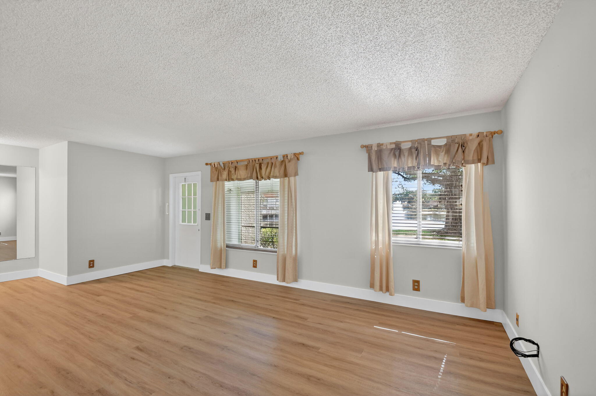 PINE RIDGE AT HAVERHILL CONDO - Residential Lease