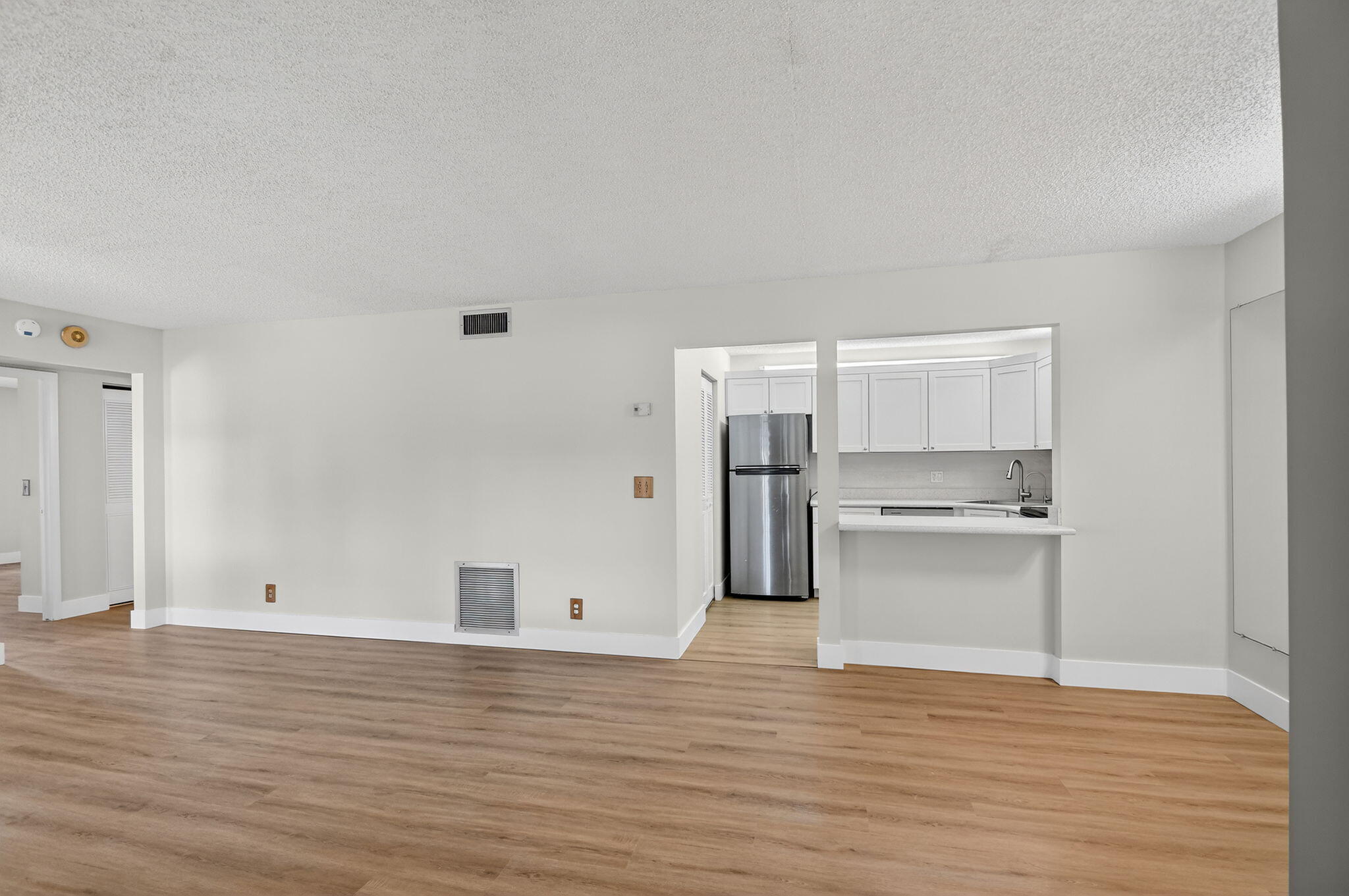 PINE RIDGE AT HAVERHILL CONDO - Residential Lease