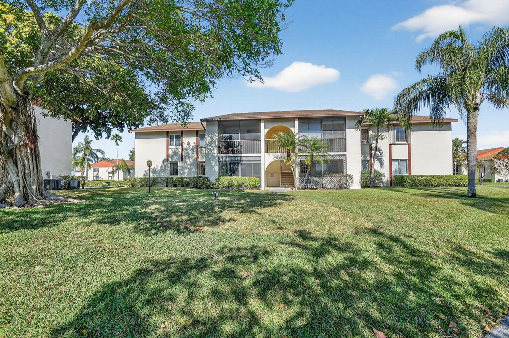 Photo of 4996 Sable Pine Circle #C1, West Palm Beach, FL 33417 (MLS # R11165742)