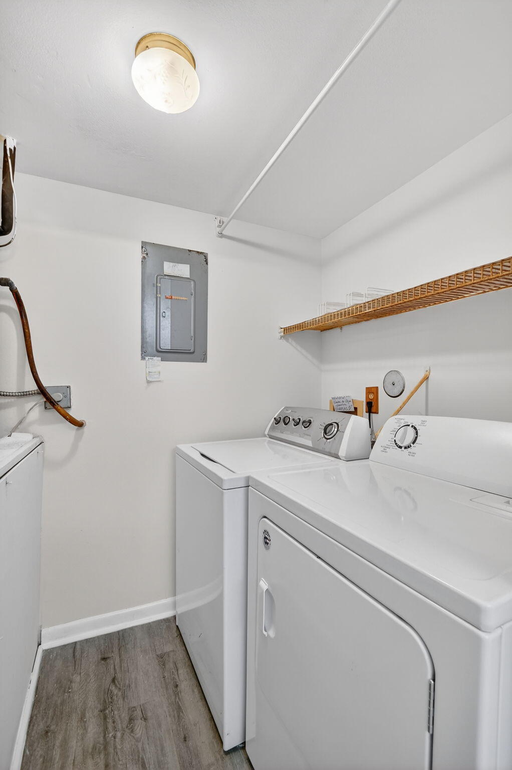 PINE RIDGE AT HAVERHILL CONDO - Residential Lease