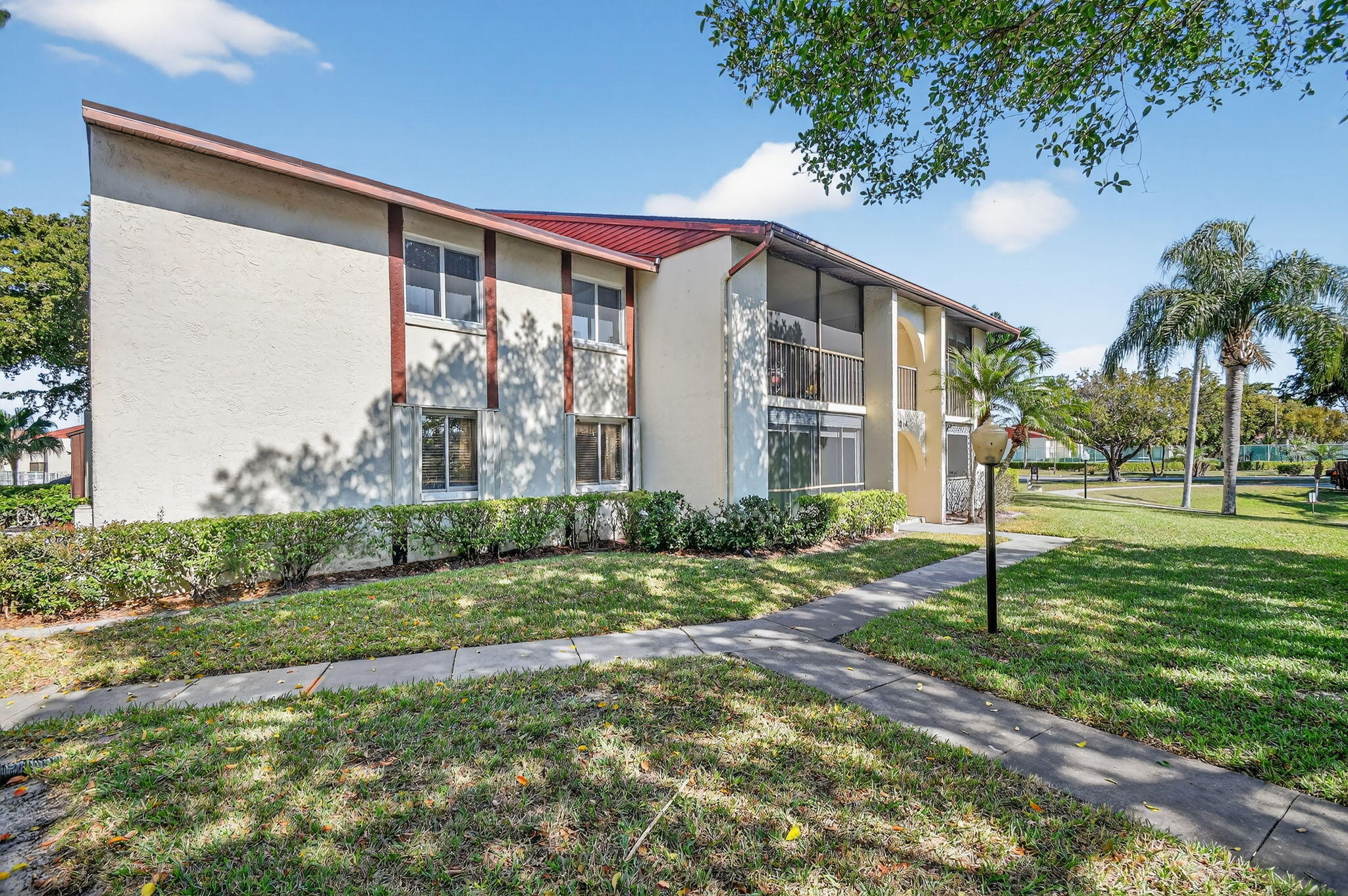 PINE RIDGE AT HAVERHILL CONDO - Residential Lease