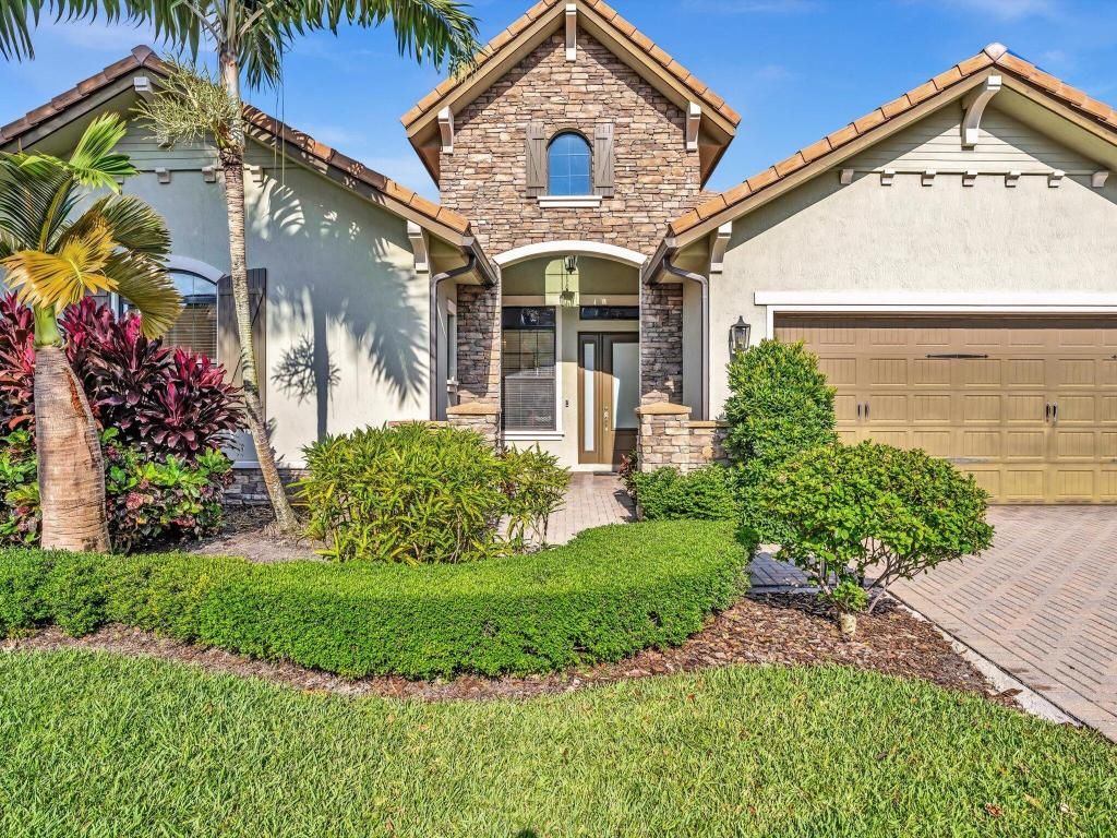 Photo of 17703 Cadena Drive, Boca Raton, FL 33496 (MLS # R10986537)