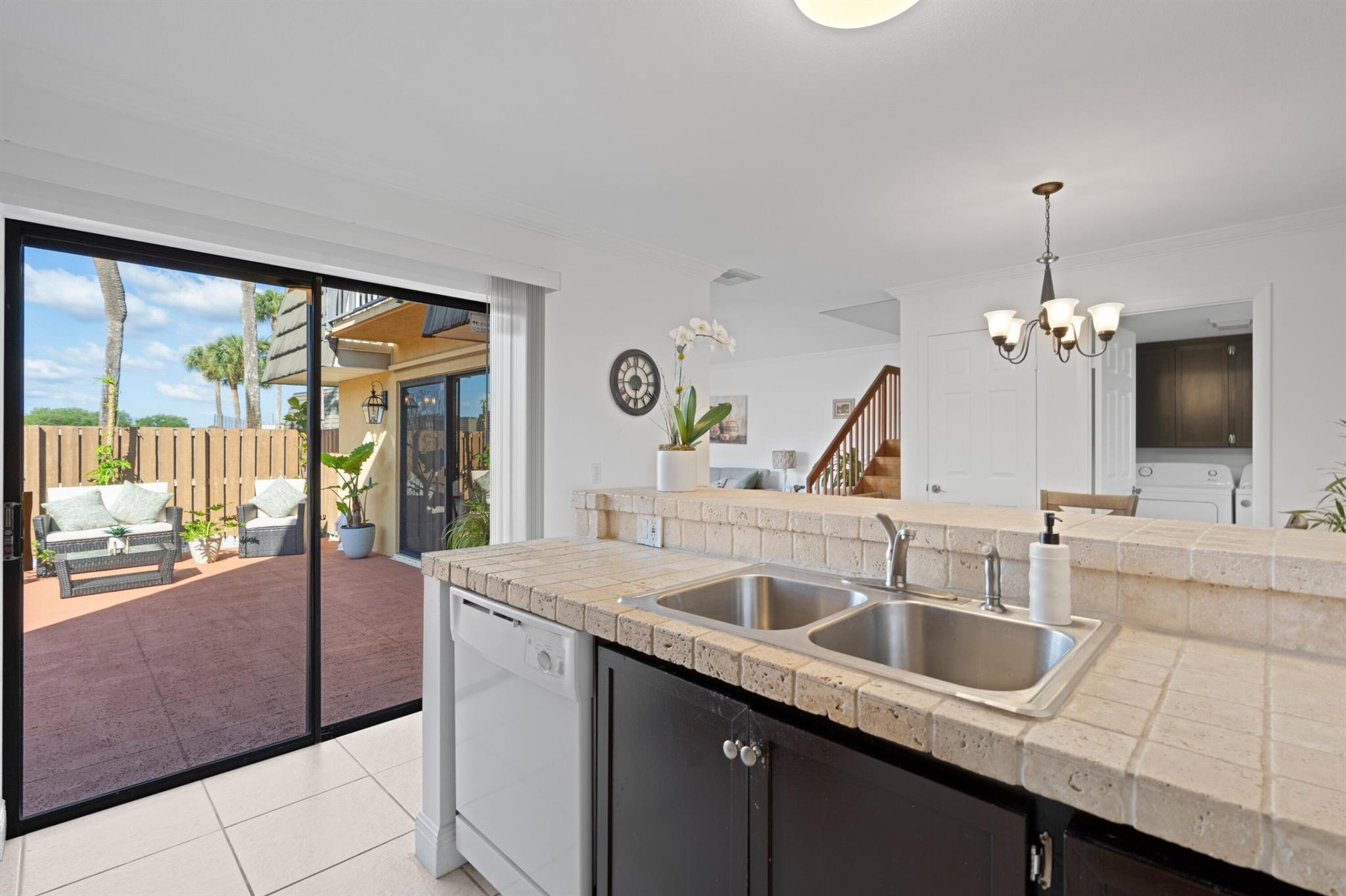 VILLAGE OF SANDALWOOD LAK - Residential Lease