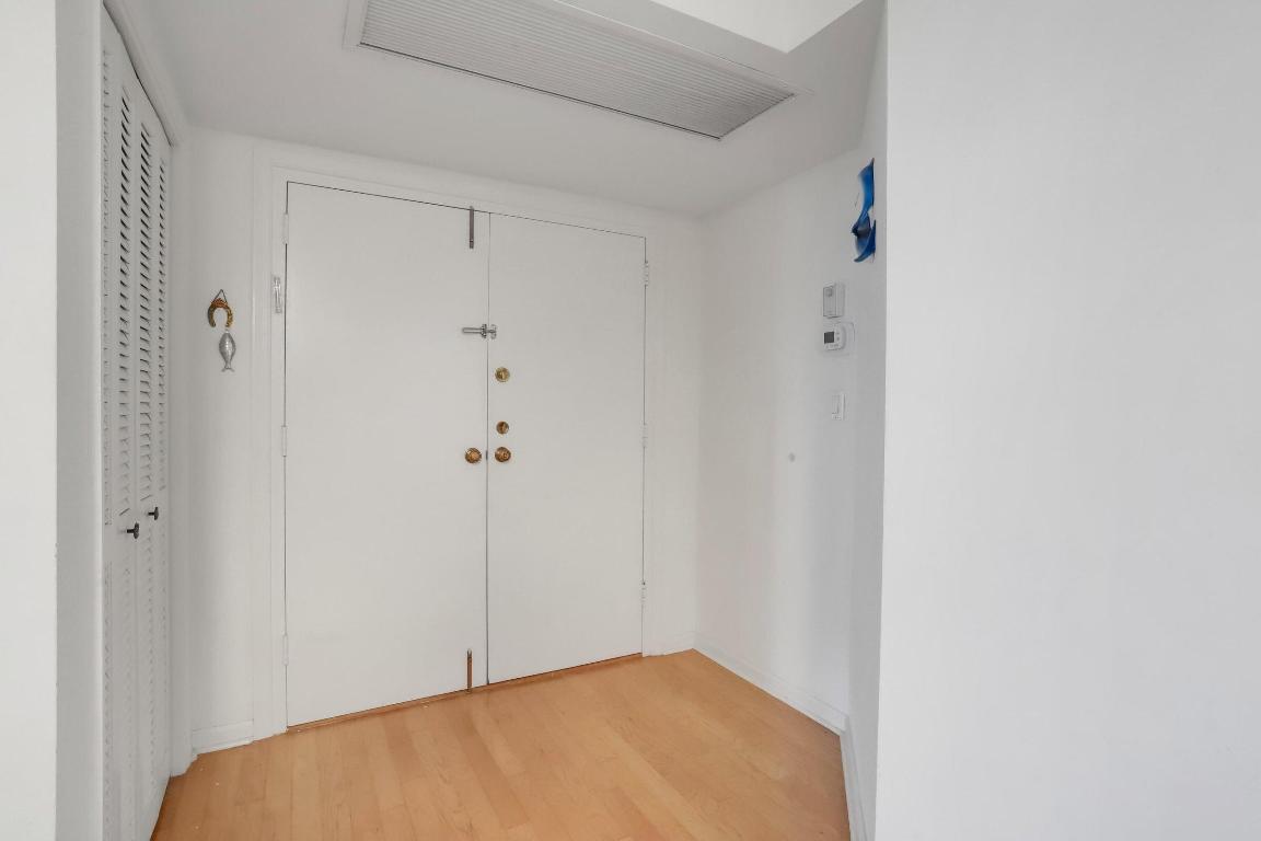 2000 S Ocean Boulevard 605, Delray Beach, FL, 33483/$1,250,000 4 2000 S Ocean Boulevard 605