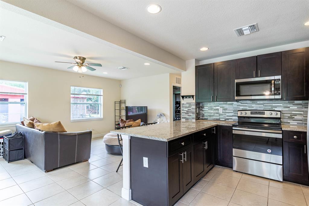 COBB'S PARK TERRACE - Residential