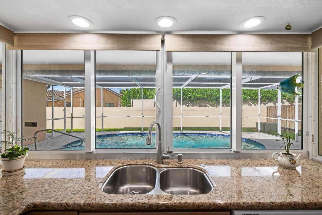 Photo of 231 NW 106th Avenue, Plantation, FL 33324 (MLS # R11137645)